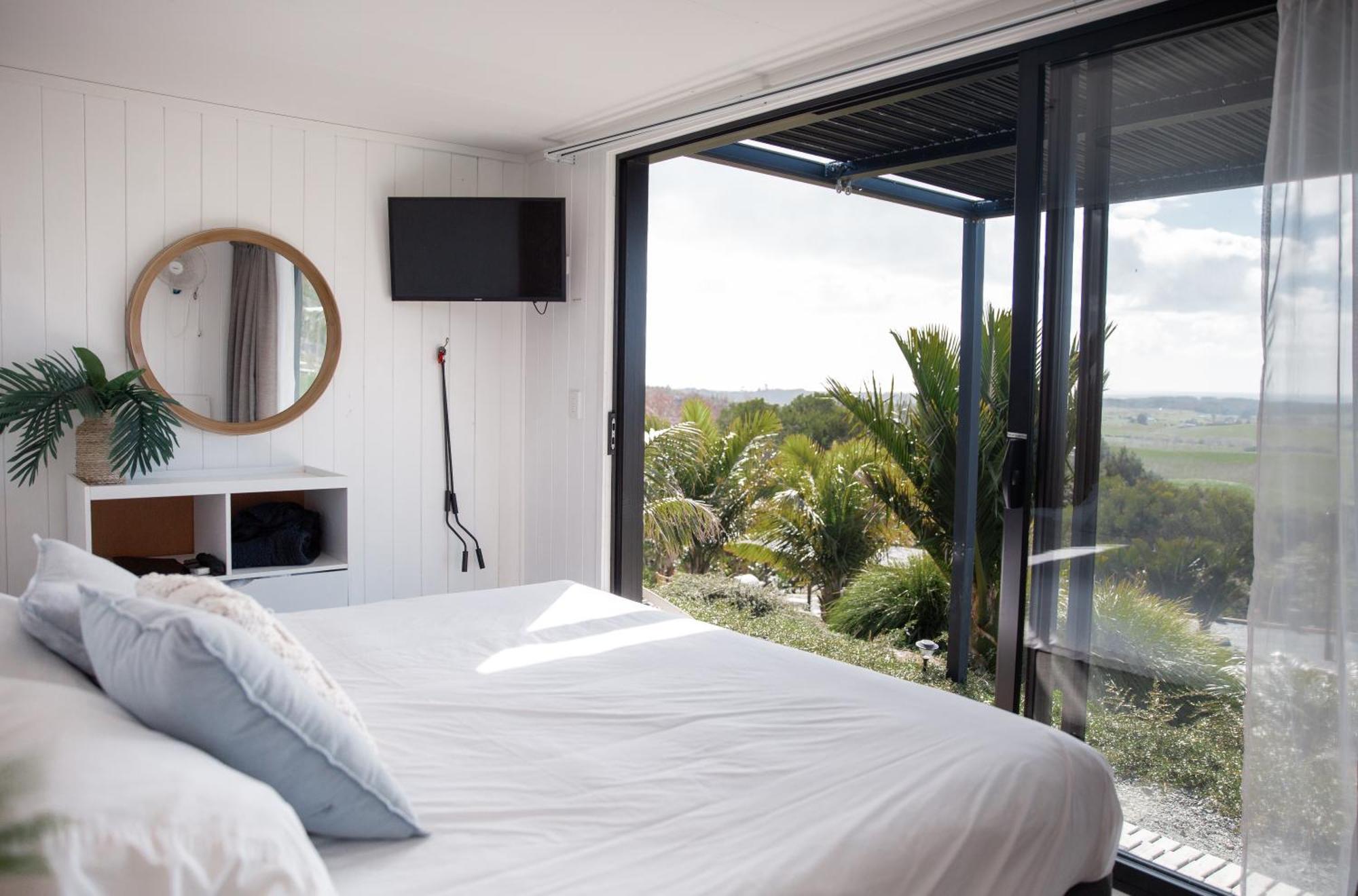 Hotel Aotearoa Surf Eco Pods Te Arai Zewnętrze zdjęcie