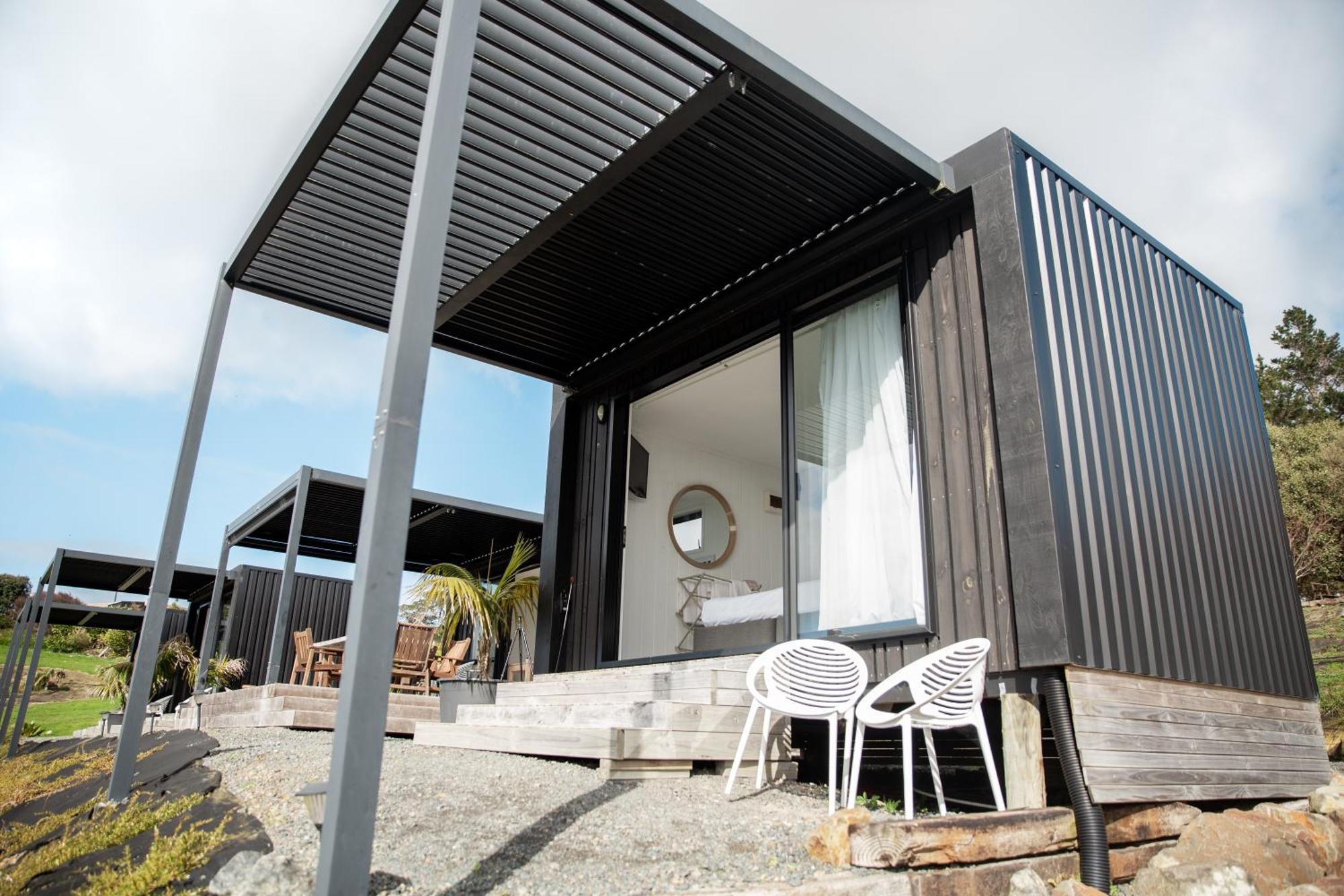 Hotel Aotearoa Surf Eco Pods Te Arai Zewnętrze zdjęcie