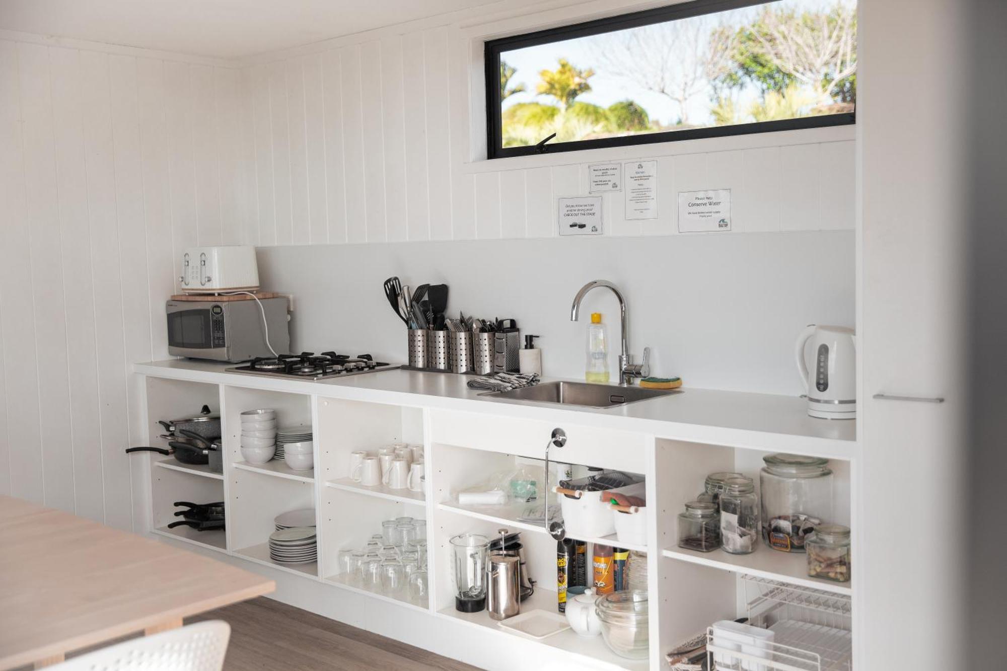 Hotel Aotearoa Surf Eco Pods Te Arai Zewnętrze zdjęcie