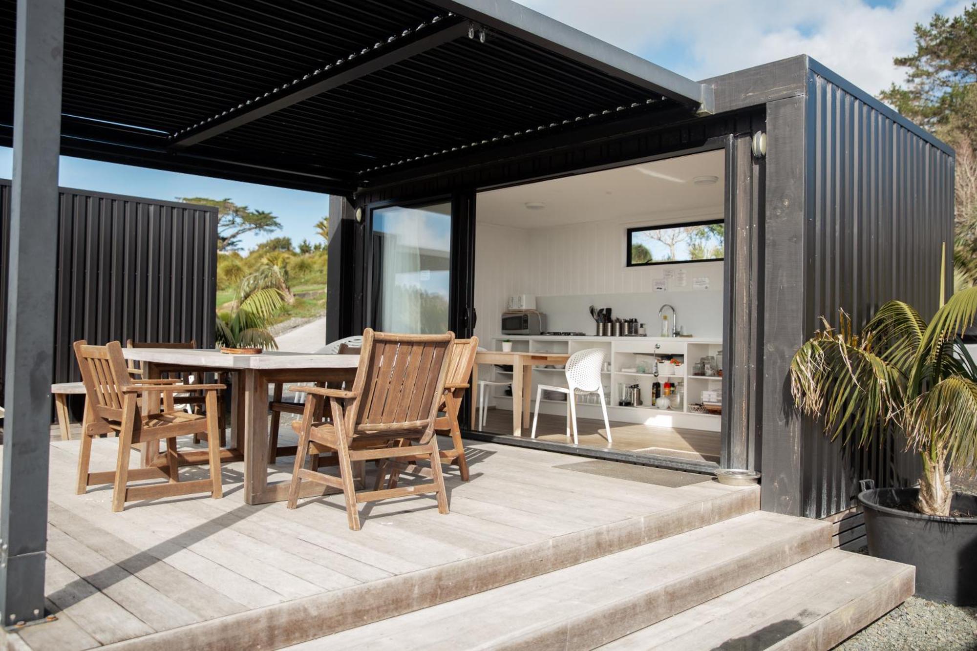 Hotel Aotearoa Surf Eco Pods Te Arai Zewnętrze zdjęcie